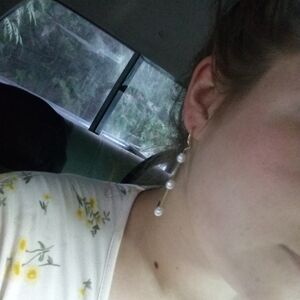 Elegant Gold and Pearl Drop Earrings